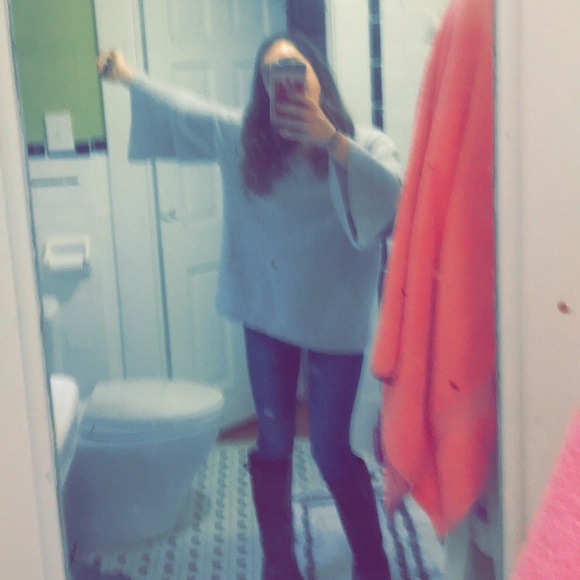 Meet your Posher, Laura - Picture 5 of 7